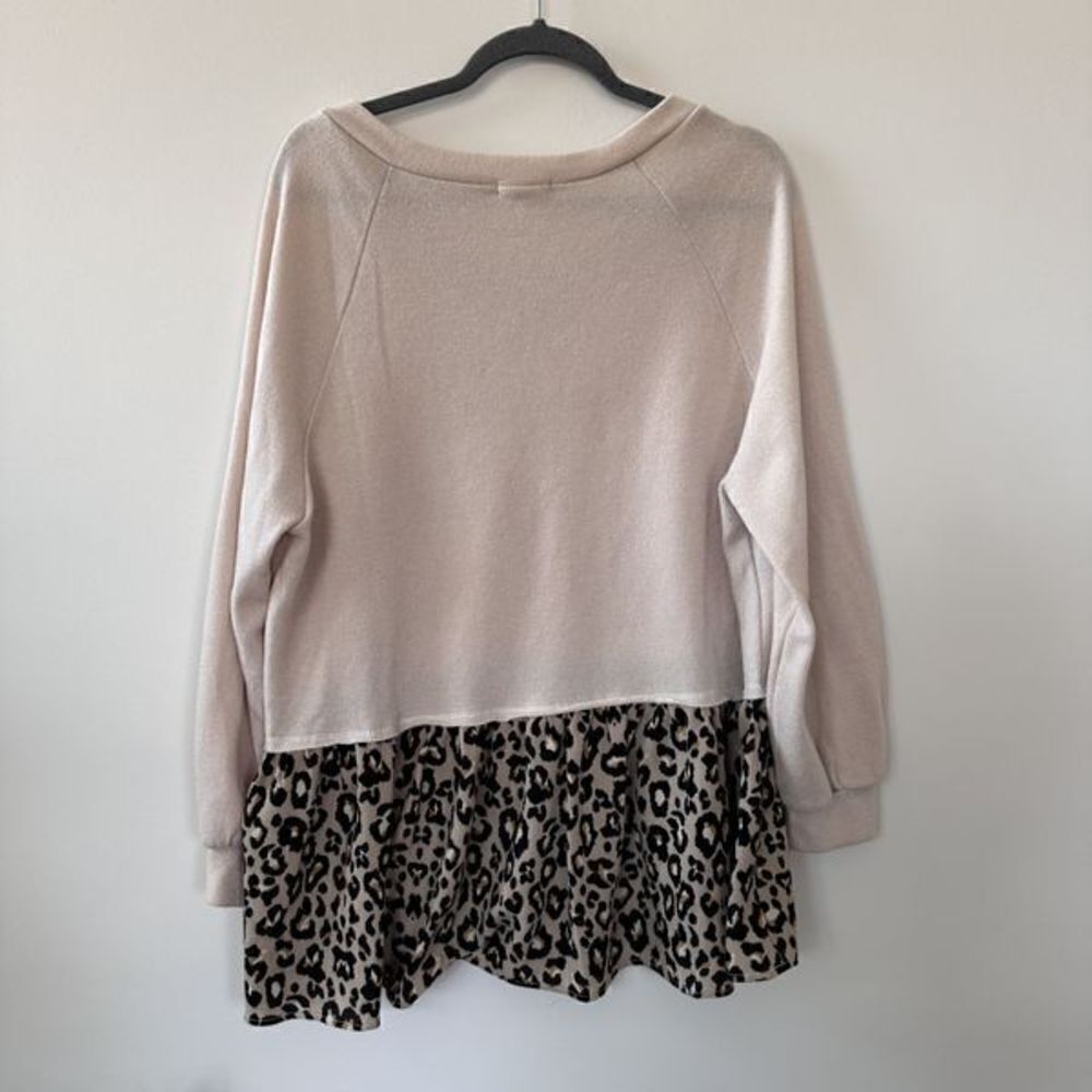 Entro Boutique Beige Black Leopard Print Oversized Pullover Sweater XL - Picture 6 of 10